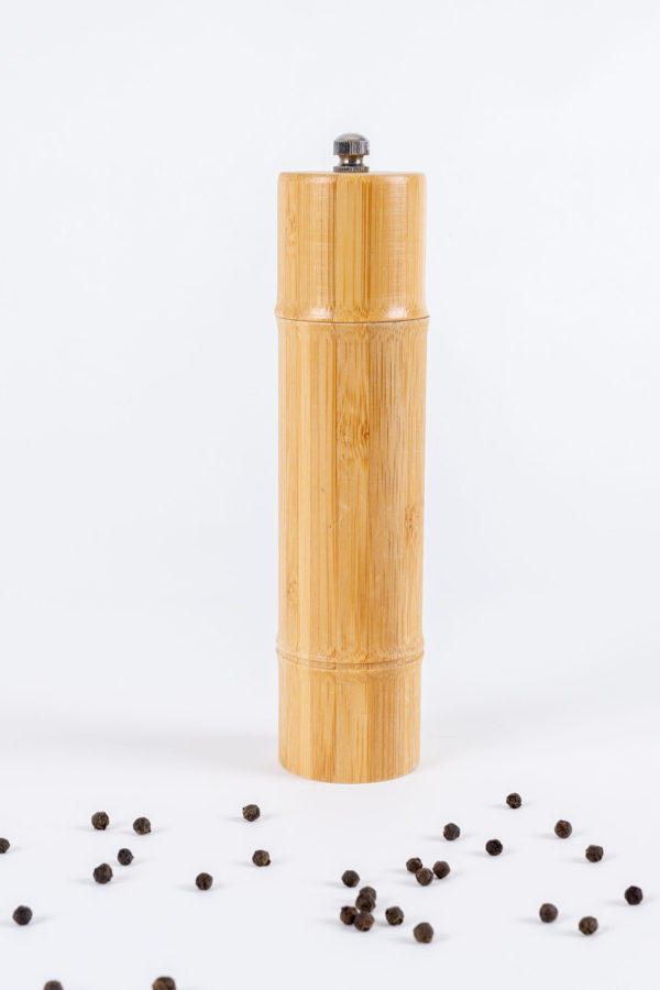bambusový mlýnek na pepř